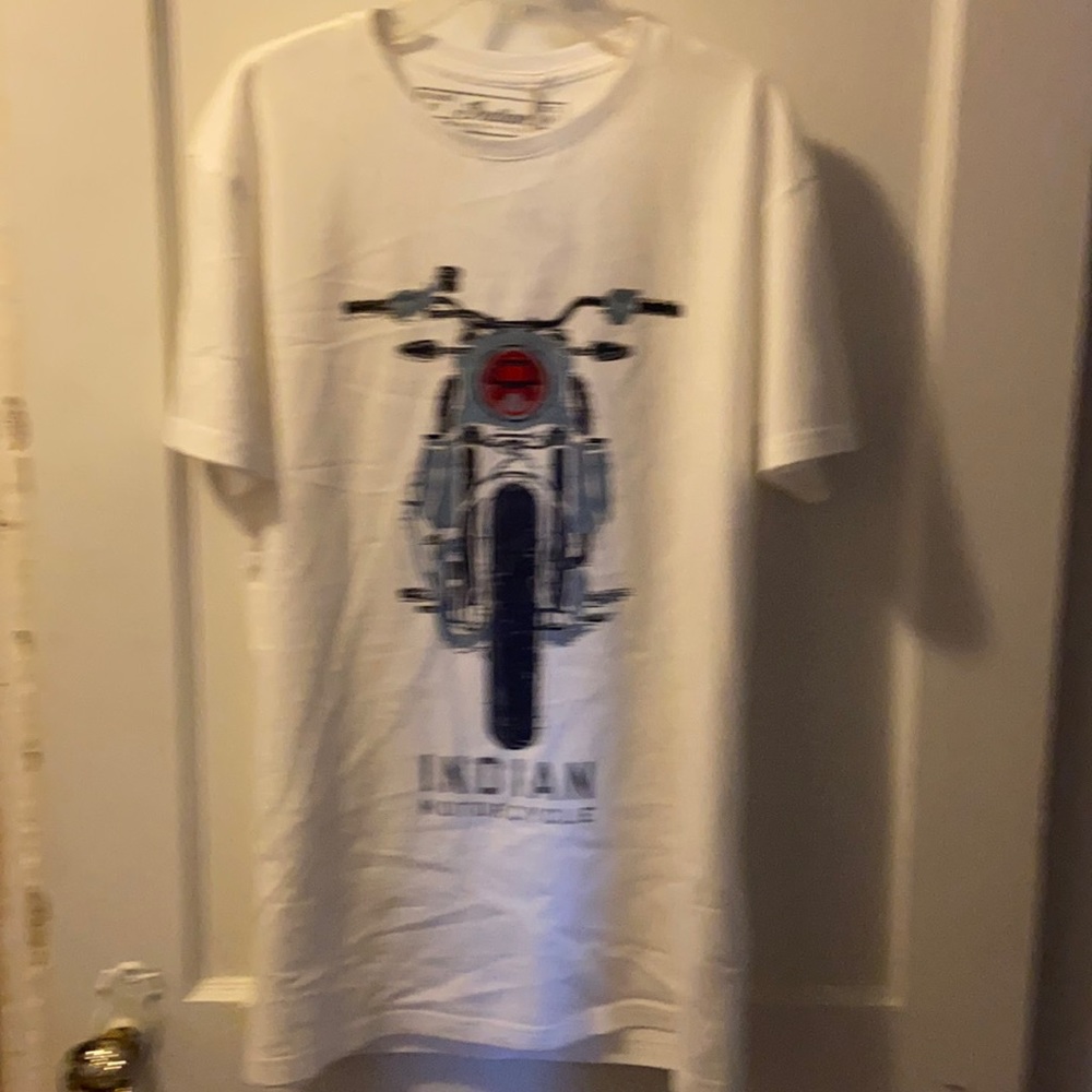 NWT Indian Motorcycle t shirt size medium